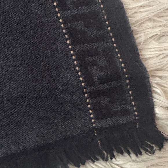 Black Patterned FENDI F Scarf - Picture 4 of 5